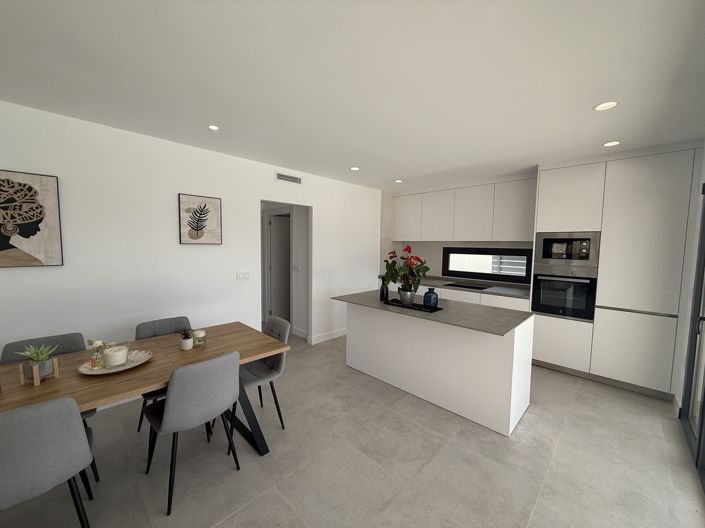 Image No.9-3 Bed Villa for sale