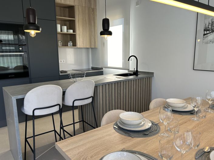 Image No.3-3 Bed Apartment for sale