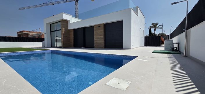 Image No.2-3 Bed Villa for sale