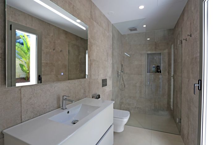 Image No.33-4 Bed Villa for sale