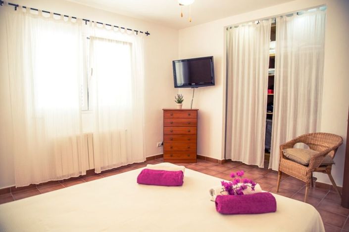 Image No.10-3 Bed Villa for sale