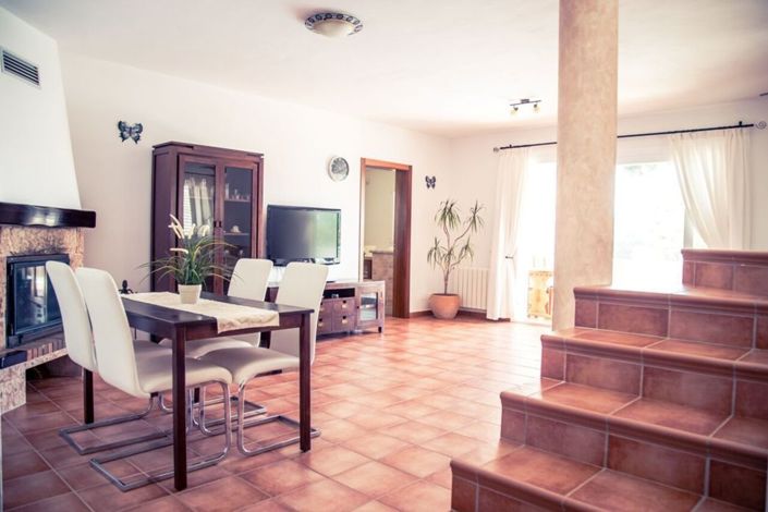 Image No.19-3 Bed Villa for sale