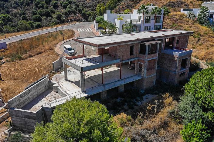 Image No.3-4 Bed Villa for sale