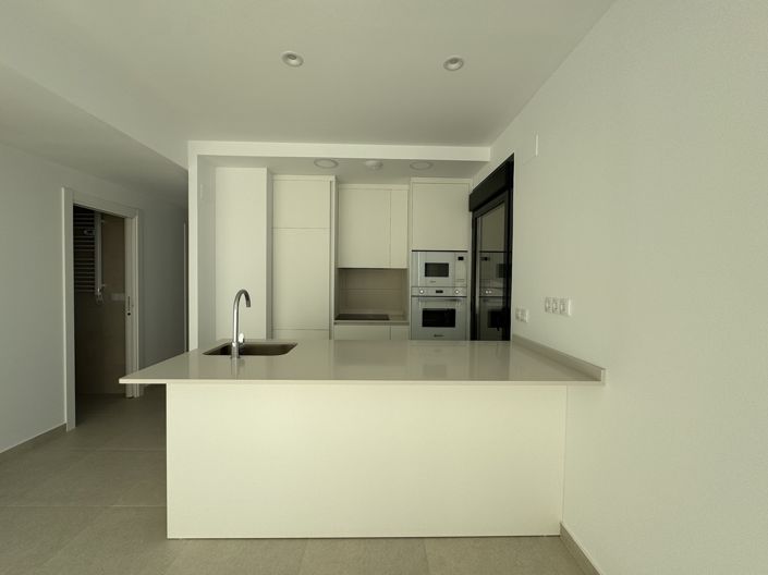 Image No.3-2 Bed Property for sale