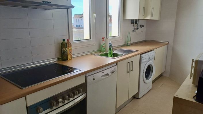 Image No.6-2 Bed Property for sale