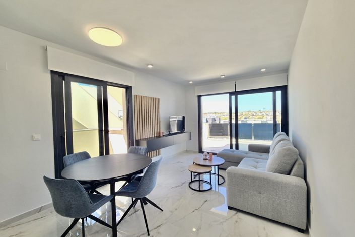 Image No.4-2 Bed Property for sale