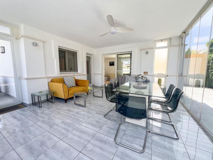 Image No.8-3 Bed Villa for sale