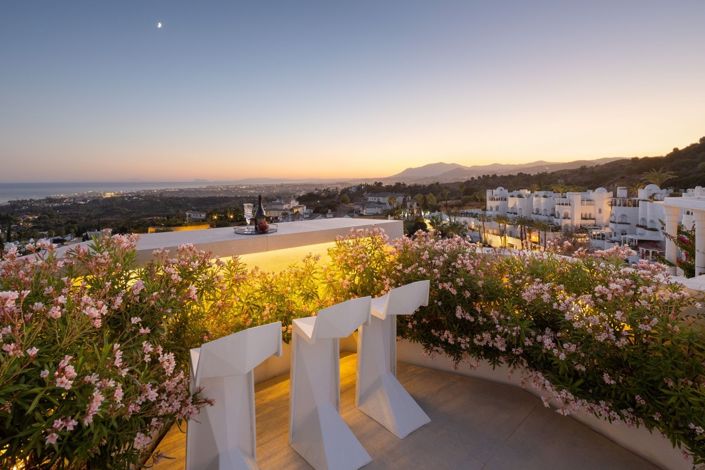 Image No.29-4 Bed Apartment for sale