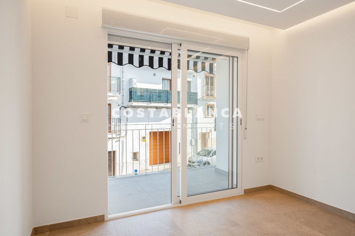 Image No.23-3 Bed Apartment for sale