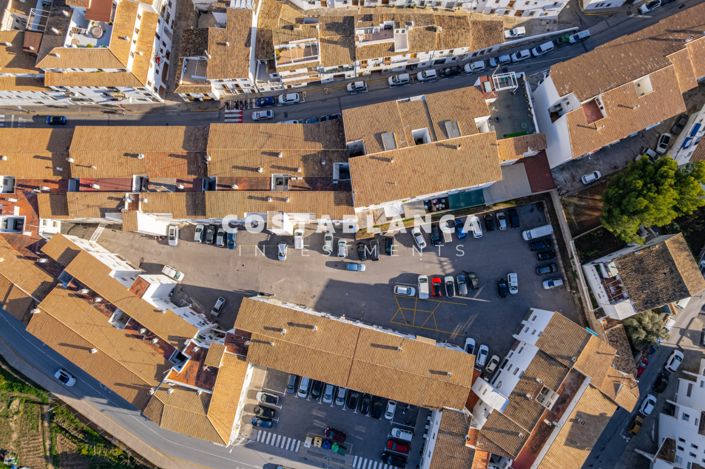 Image No.28-3 Bed Apartment for sale