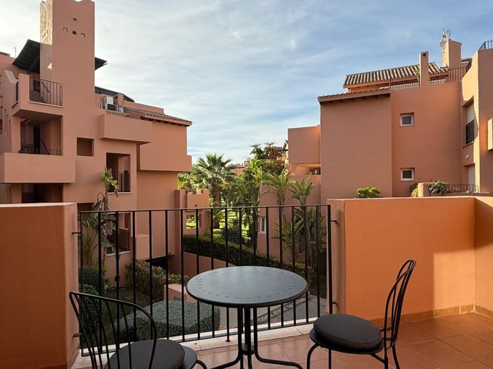 Image No.20-3 Bed Apartment for sale