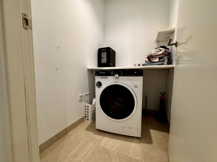 Image No.11-4 Bed Villa for sale