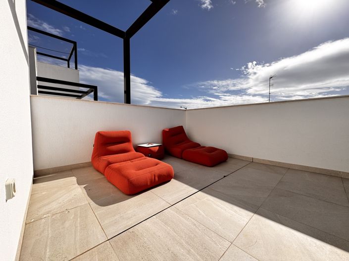 Image No.17-4 Bed Villa for sale