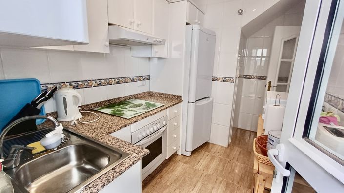 Image No.4-2 Bed Townhouse for sale