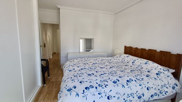 Image No.7-2 Bed Townhouse for sale