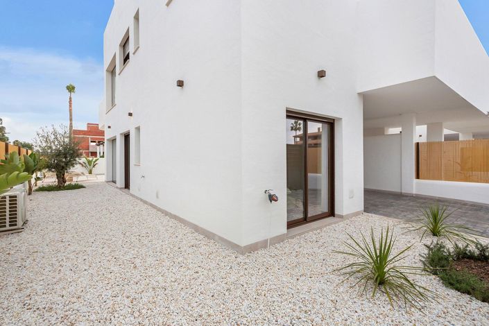 Image No.42-3 Bed Bungalow for sale