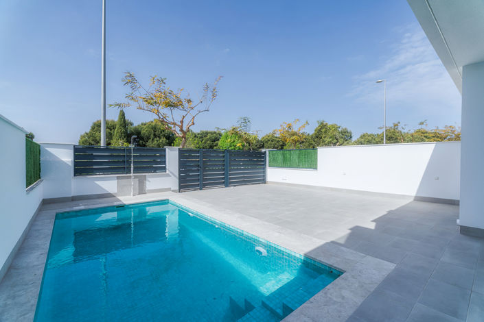 Image No.2-3 Bed Villa for sale