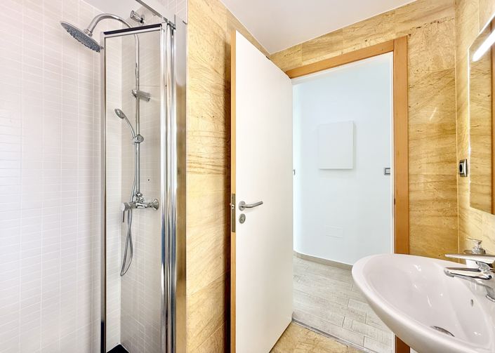 Image No.27-4 Bed Villa for sale