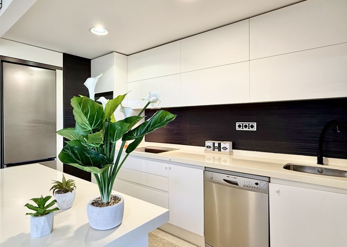 Image No.8-4 Bed Villa for sale