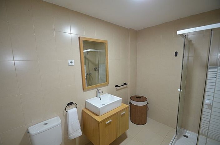 Image No.20-2 Bed Apartment for sale