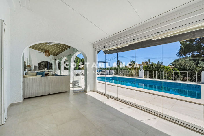 Image No.17-4 Bed Villa for sale