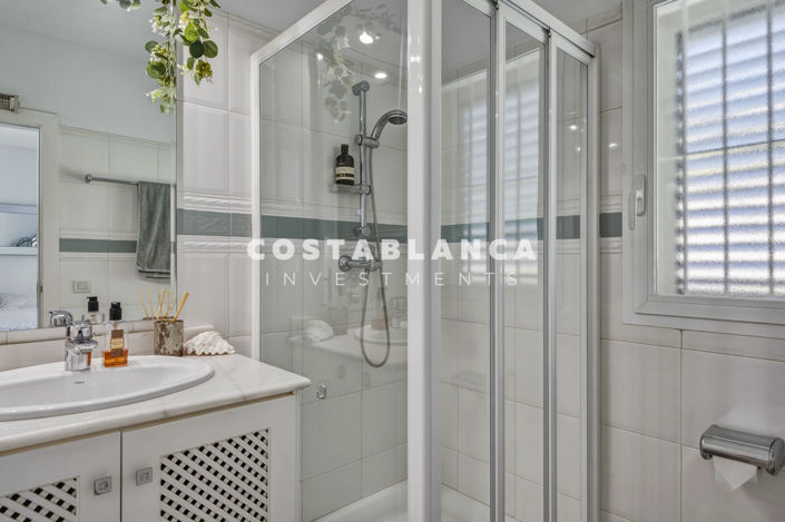 Image No.25-4 Bed Villa for sale