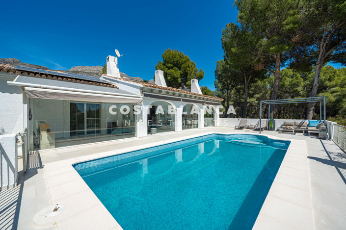 Image No.3-4 Bed Villa for sale