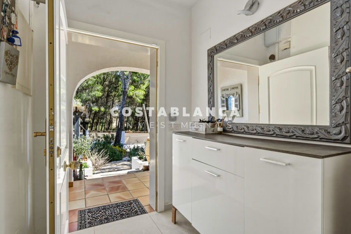 Image No.36-4 Bed Villa for sale