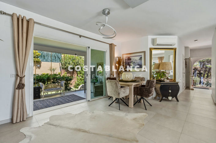 Image No.8-4 Bed Villa for sale