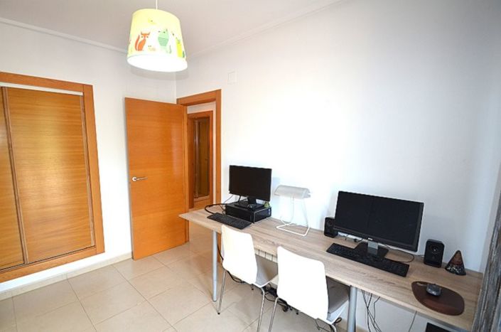 Image No.9-2 Bed Apartment for sale