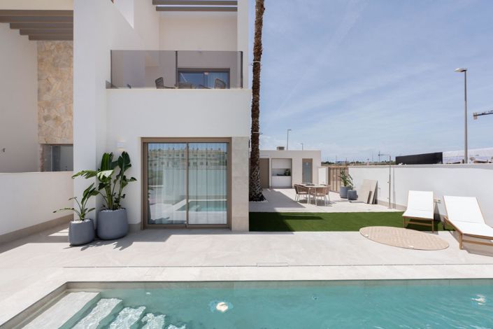 Image No.28-3 Bed Villa for sale