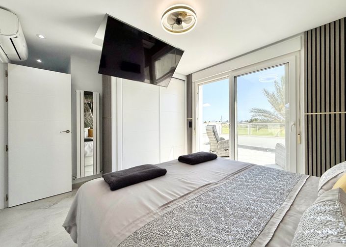 Image No.22-2 Bed Villa for sale