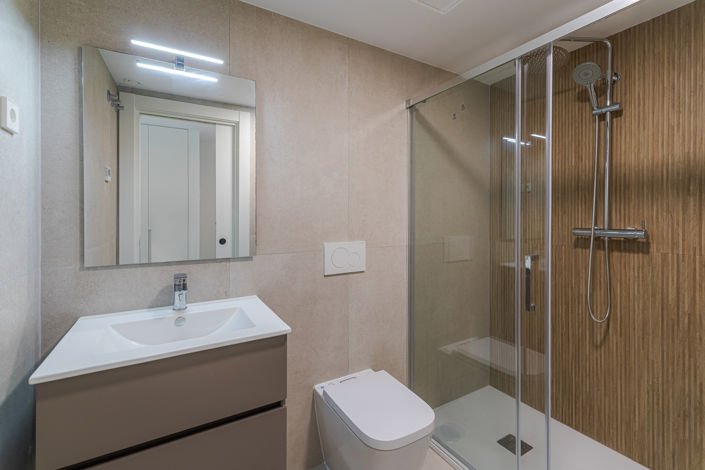 Image No.18-2 Bed Apartment for sale