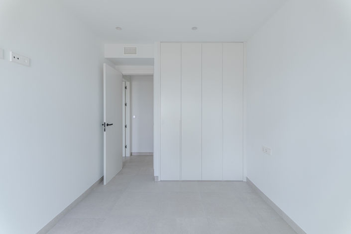 Image No.20-2 Bed Apartment for sale