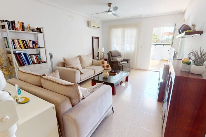 Image No.4-3 Bed Townhouse for sale