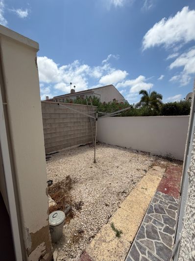 Image No.17-2 Bed Villa for sale