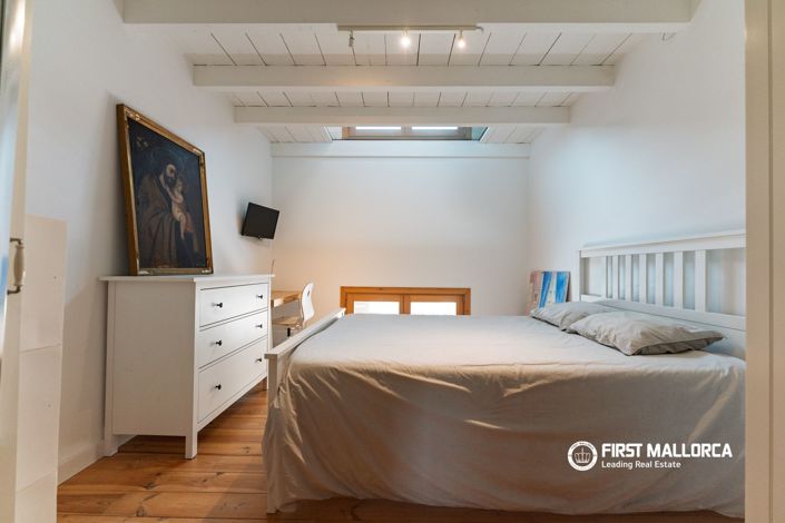 Image No.11-3 Bed Townhouse for sale