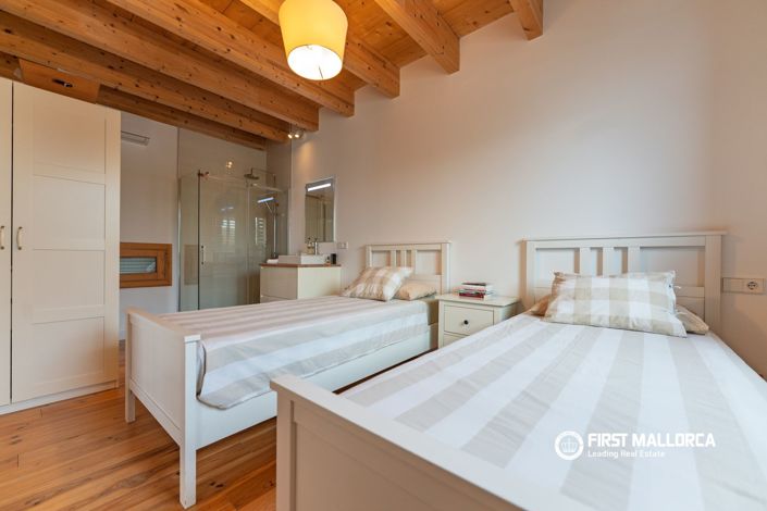 Image No.22-3 Bed Townhouse for sale