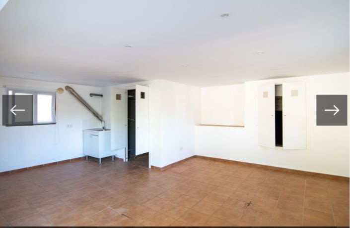 Image No.18-3 Bed Villa for sale
