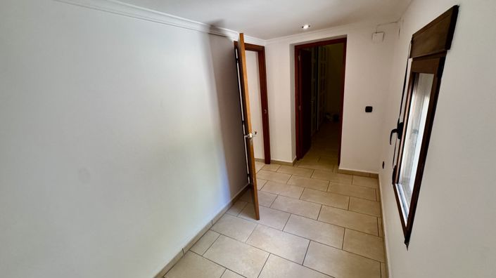Image No.8-3 Bed Villa for sale