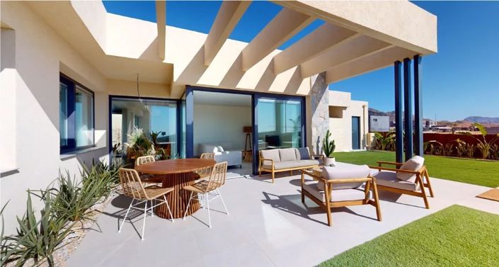 Image No.4-3 Bed Villa for sale
