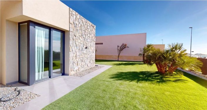 Image No.8-3 Bed Villa for sale