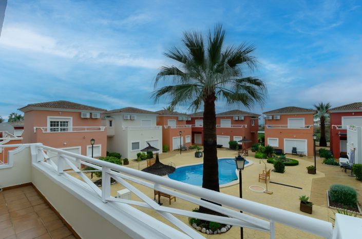 Image No.15-2 Bed Villa for sale