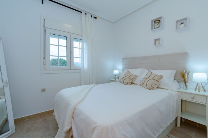 Image No.18-2 Bed Villa for sale