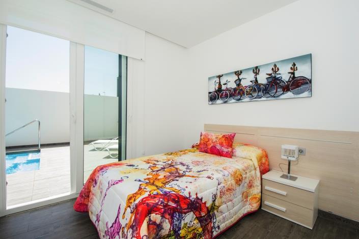 Image No.16-3 Bed Villa / Detached for sale