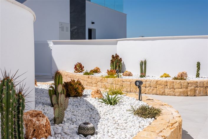 Image No.2-2 Bed Property for sale