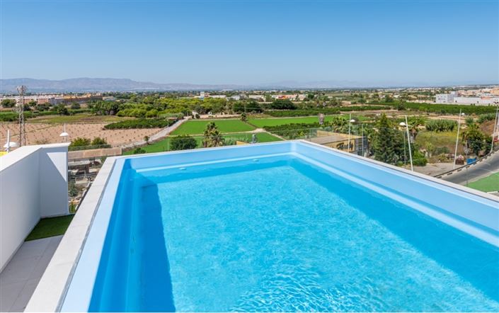 Image No.3-2 Bed Property for sale