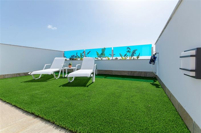 Image No.20-3 Bed Property for sale