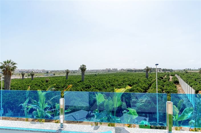 Image No.21-3 Bed Property for sale