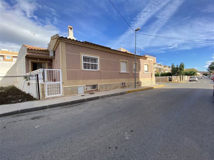 Image No.1-3 Bed Property for sale